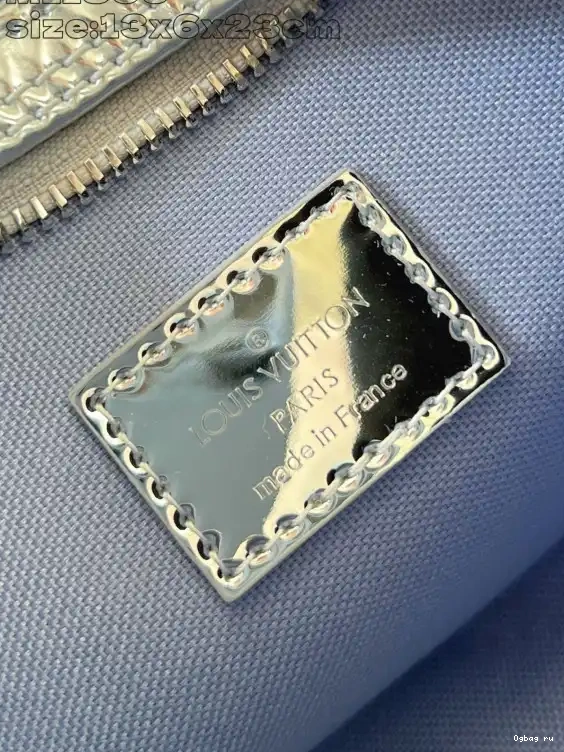 VUITTON LOUIS LOOP-23*13*6CM 0501